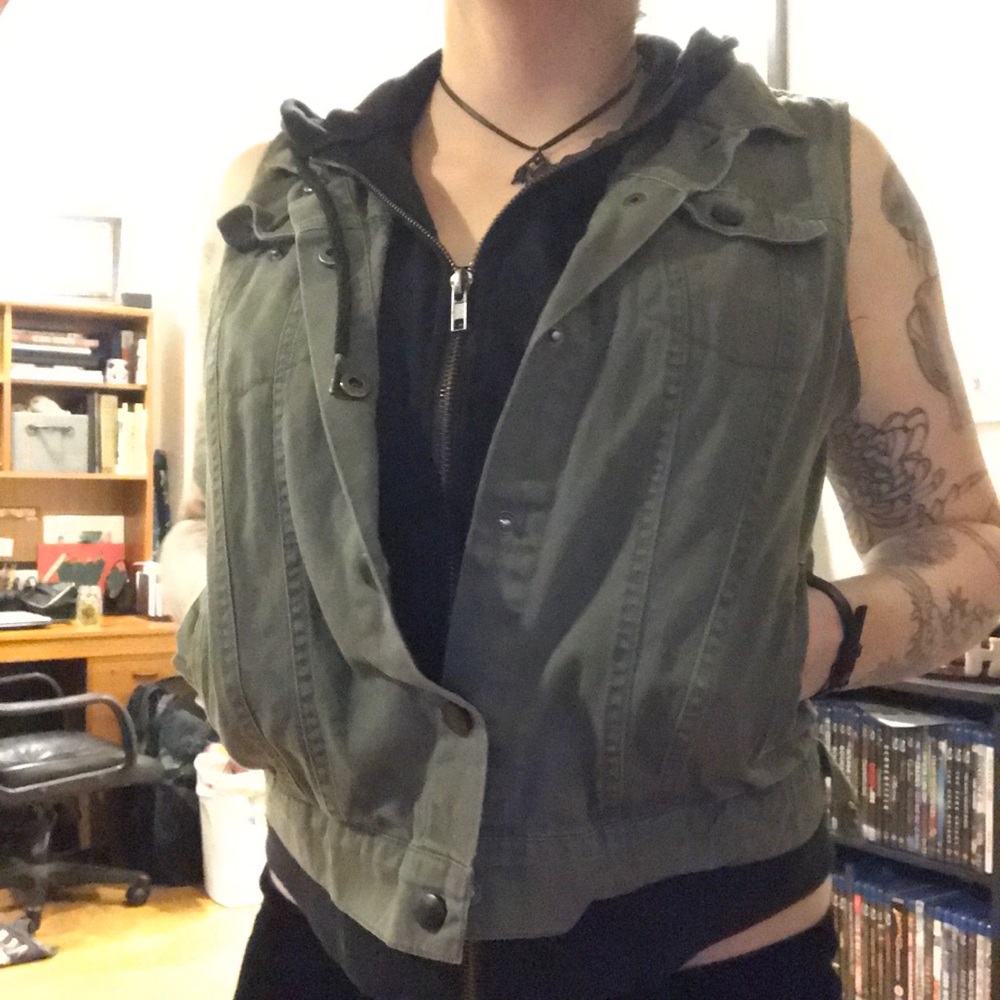 Hooded vest